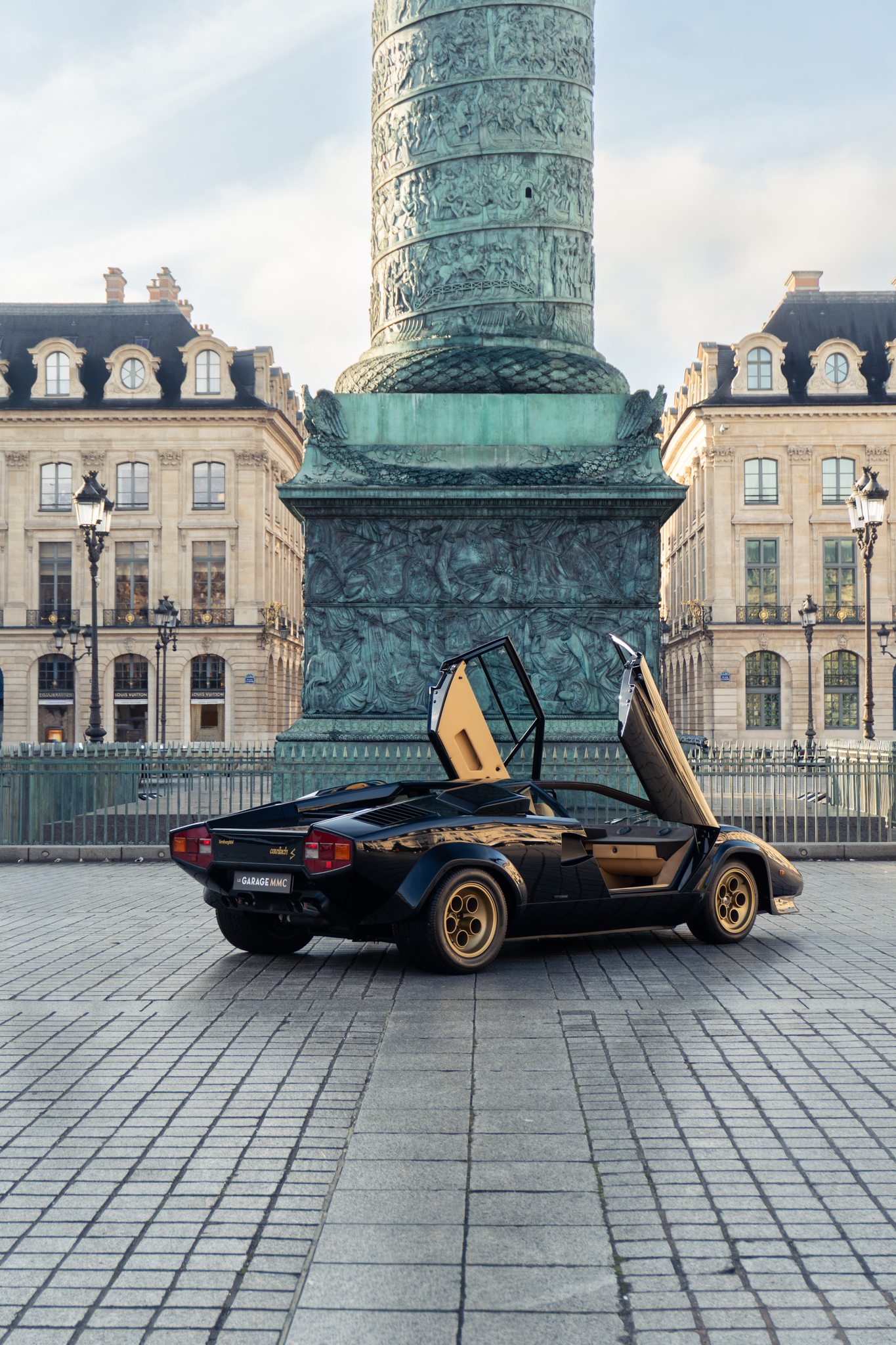 LAMBORGHINI